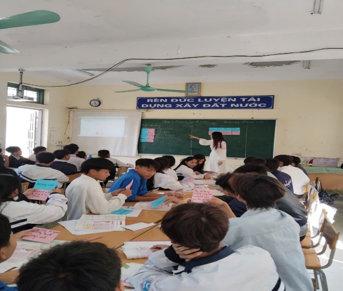 Trường PTDTNT THPT Na Sang: Đẩy mạnh phong trào thi đua “Dạy tốt – Học tốt” qua hội thi giáo viên dạy giỏi cấp trường